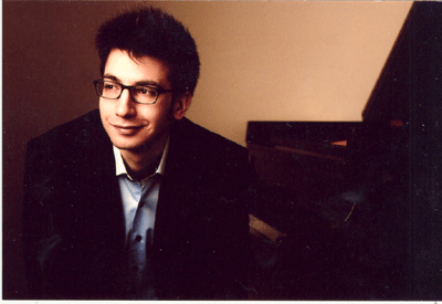 Nghệ sỹ dương cầm tài năng Italia biểu diễn tại Việt Nam